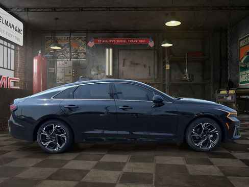 Used 2025 Kia K5 GT-Line w/ GT-Line Premium Package AWD/4WD image 4