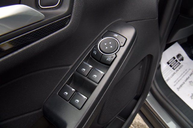 Used 2025 Ford Escape ST-Line Select AWD/4WD image 14