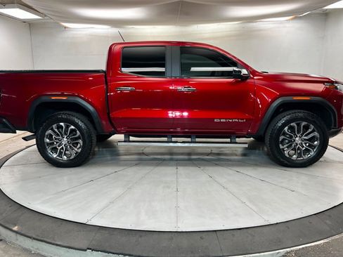 Used 2023 GMC Canyon Denali AWD/4WD image 6