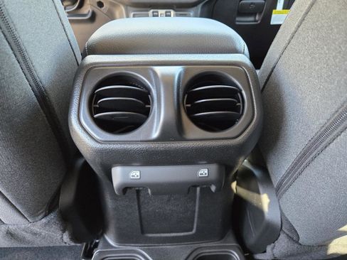 New 2026 Jeep Gladiator Sport image 29