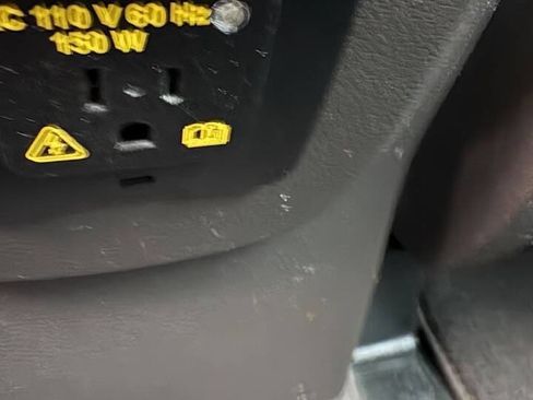 Used 2017 Ford C-MAX Titanium w/ Equipment Group 301A image 28