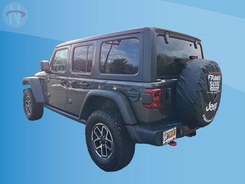 Used 2025 Jeep Wrangler Unlimited Rubicon w/ Safety Group AWD/4WD image 11