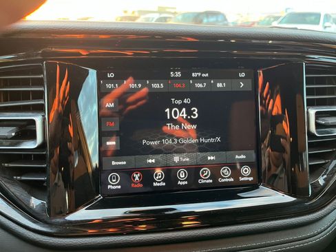 Used 2023 Dodge Durango SXT image 21