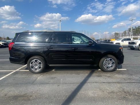 New 2026 Ford Expedition Max Active image 8