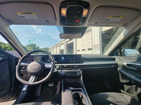 Used 2025 Hyundai Sonata SEL FWD image 20