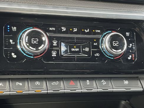 Used 2022 GMC Sierra 1500 Denali image 28