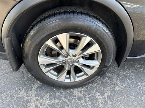 Used 2018 Nissan Murano S AWD/4WD image 10