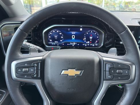 Used 2023 Chevrolet Silverado 1500 LTZ AWD/4WD image 22