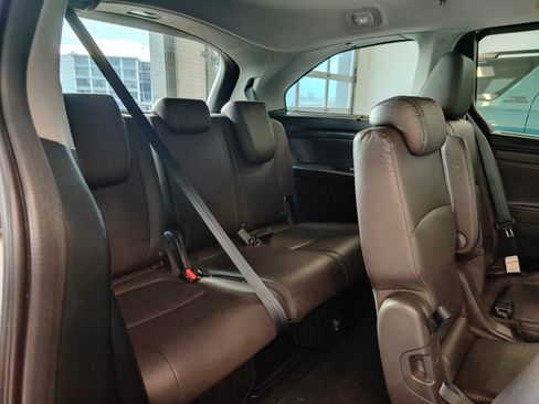 Used 2023 Honda Odyssey Touring image 13