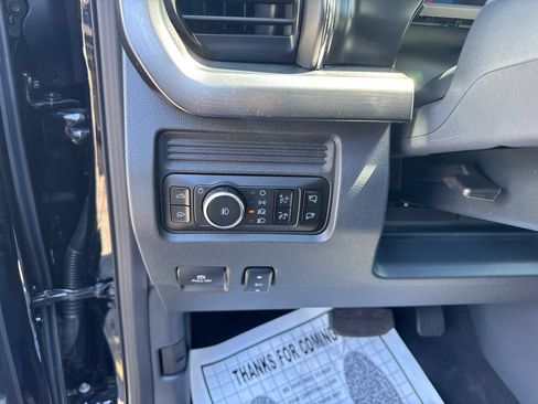 Used 2026 Ford F250 Lariat w/ Black Appearance Package AWD/4WD image 49