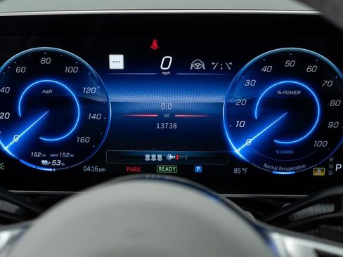 Used 2023 Mercedes-Benz EQE 500 4MATIC Sedan image 19