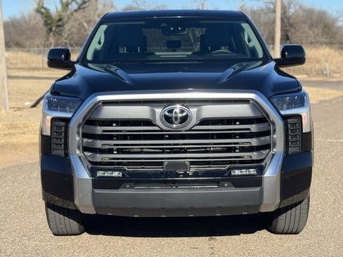 Used 2023 Toyota Tundra Limited image 2