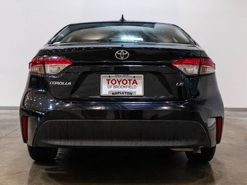 Used 2025 Toyota Corolla LE FWD image 8