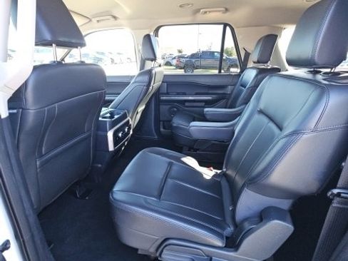 Used 2024 Ford Expedition Max XLT image 13