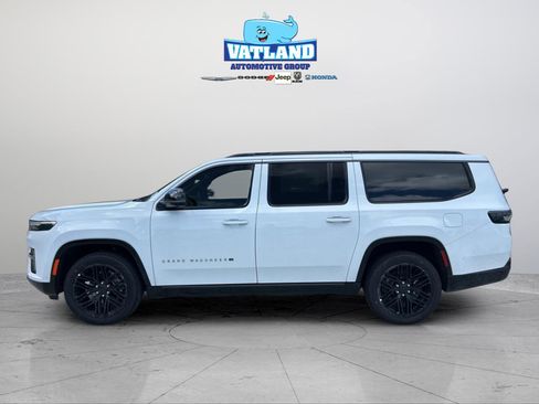 New 2026 Jeep Grand Wagoneer L Limited AWD/4WD image 2