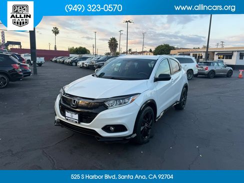 Used 2021 Honda HR-V Sport image 1