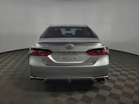 Used 2023 Toyota Camry SE image 8