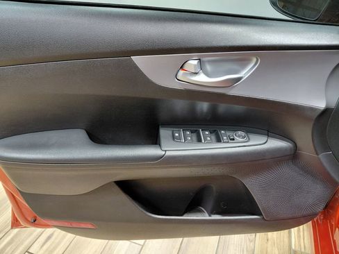 Used 2023 Kia Forte LXS image 40