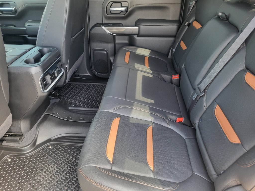 Used 2022 GMC Sierra 1500 AT4 w/ AT4 Premium Package AWD/4WD image 23