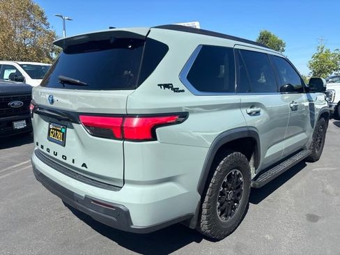 Used 2023 Toyota Sequoia SR5 w/ SR5 Premium Package AWD/4WD image 4