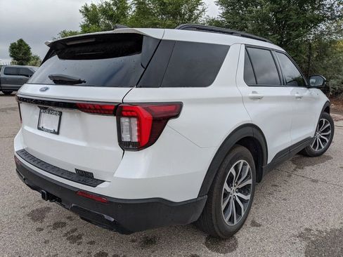 New 2025 Ford Explorer ST-Line image 3