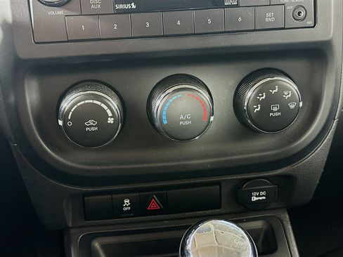 Used 2016 Jeep Patriot Sport w/ Power Value Group FWD image 21