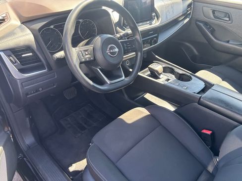 Certified 2023 Nissan Rogue S image 8