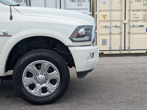 Used 2018 RAM 3500 Laramie w/ Sport Appearance Group AWD/4WD image 12