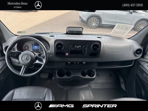 Used 2025 Mercedes-Benz Sprinter 2500 image 26