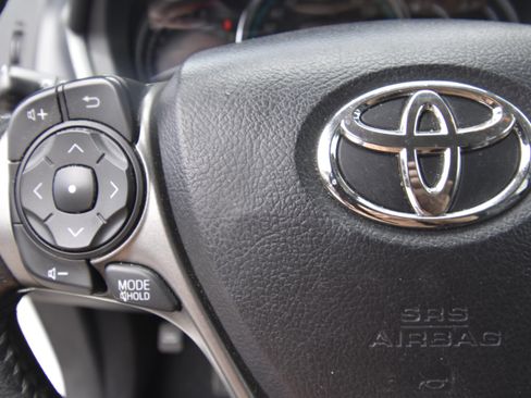 Used 2013 Toyota Venza XLE FWD image 13