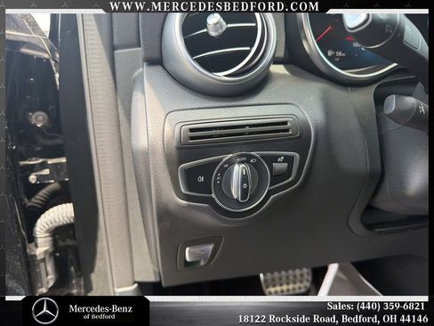 Used 2023 Mercedes-Benz GLC 300 4MATIC Coupe image 11