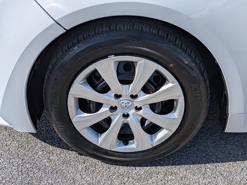 Used 2023 Toyota Corolla LE image 11