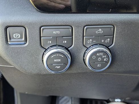 New 2026 GMC Sierra 1500 Elevation image 21