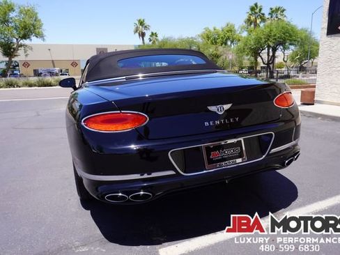 Used 2022 Bentley Continental GT image 32