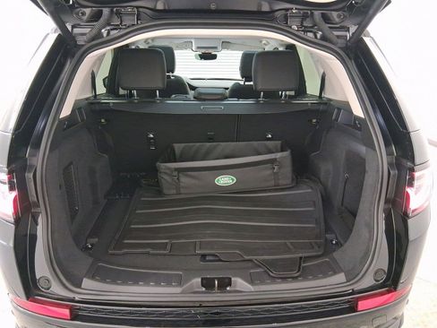 Used 2025 Land Rover Discovery Sport S image 30