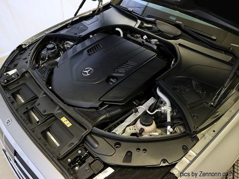 Used 2024 Mercedes-Benz S 580 4MATIC Sedan image 40