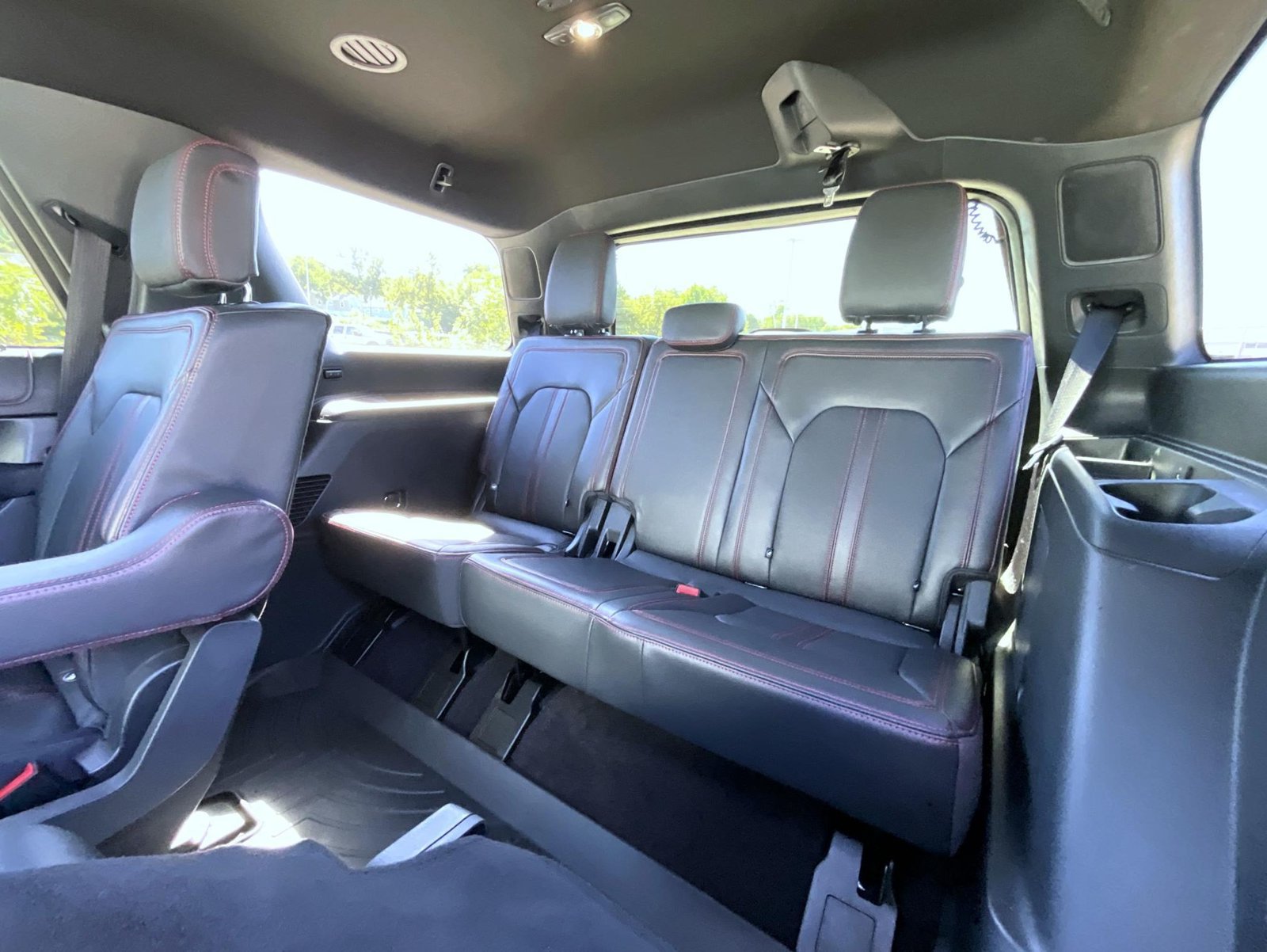 Used 2023 Ford Expedition Limited AWD/4WD image 23