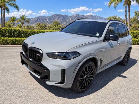Used 2024 BMW X5 M60i AWD/4WD image 3