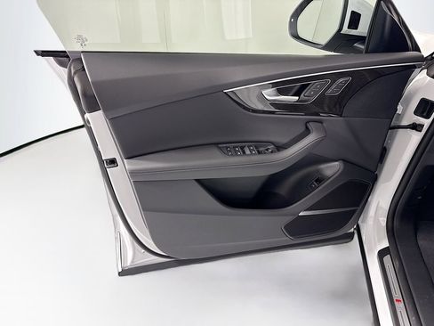 New 2026 Audi Q8 Premium Plus image 26