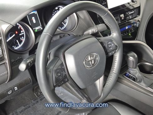 Used 2024 Toyota Camry SE image 20