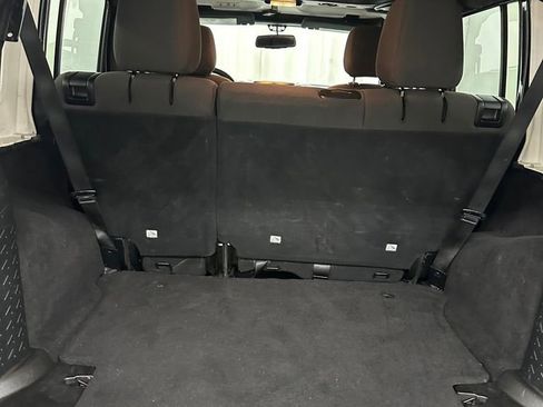 Used 2016 Jeep Wrangler Unlimited Sport w/ Quick Order Package 24S AWD/4WD image 24