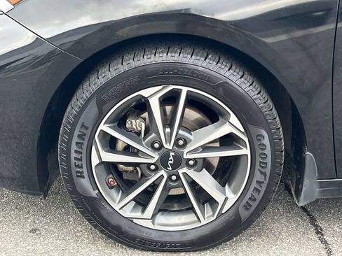 Used 2023 Kia Forte LXS w/ LXS Technology Package FWD image 34