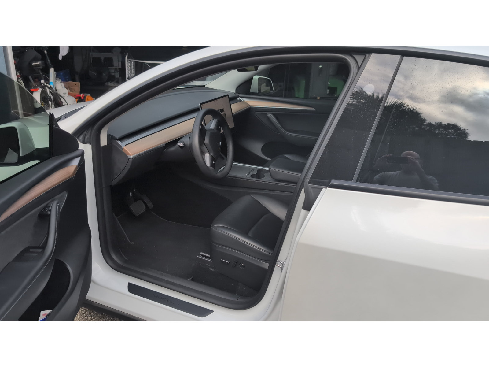 Used 2023 Tesla Model Y Long Range AWD/4WD image 5