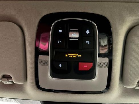 Used 2023 Hyundai Santa Fe SEL w/ Premium Package image 35