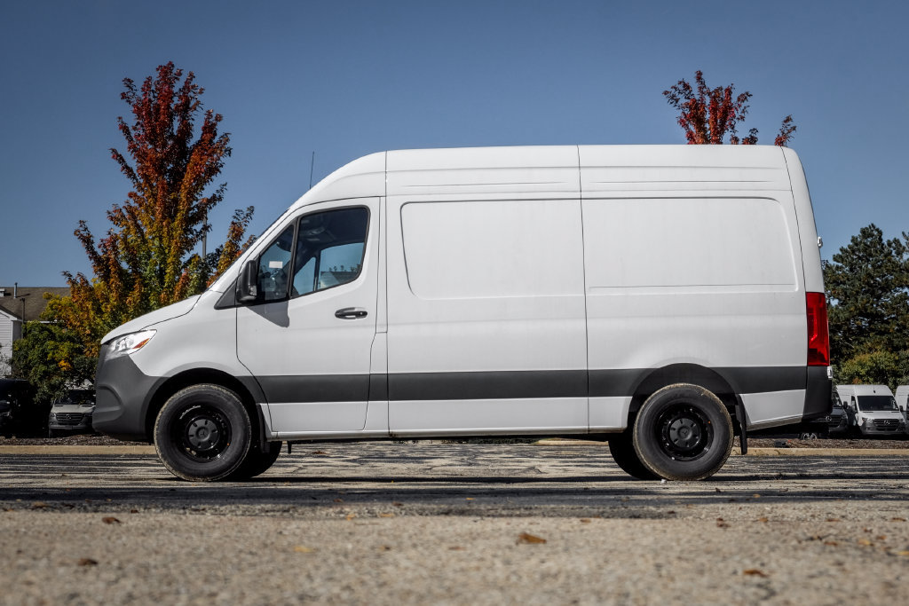 New 2025 Mercedes-Benz Sprinter 2500 image 3
