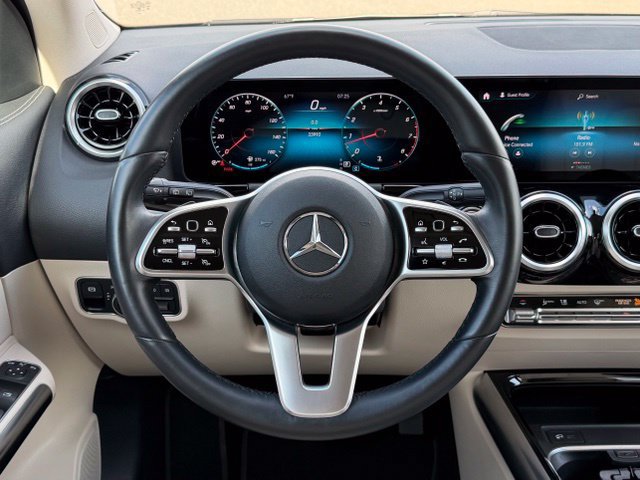 Used 2022 Mercedes-Benz GLA 250 4MATIC image 12