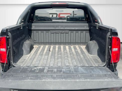 Used 2022 Chevrolet Colorado ZR2 w/ ZR2 Midnight Special Edition AWD/4WD image 26