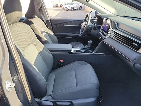 Used 2025 Toyota Camry LE image 18