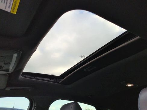 Used 2017 Ford Focus RS image 19