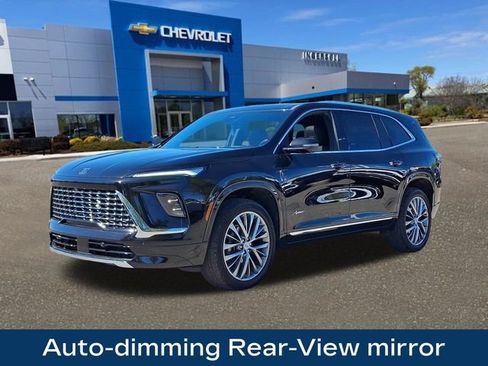 Used 2025 Buick Enclave Avenir w/ Super Cruise Package AWD/4WD image 33